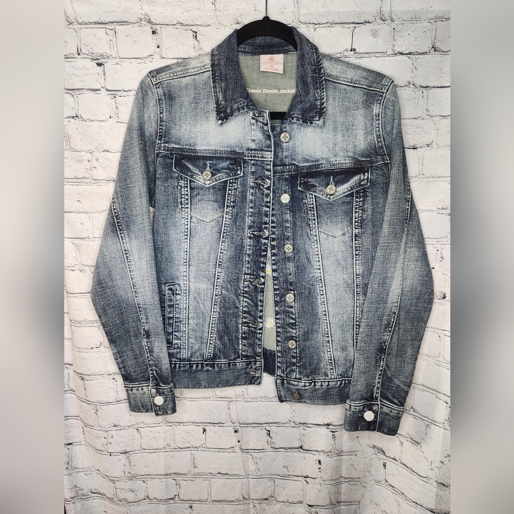 Laurie Felt Daisy Flower Embroidered Denim Jean Jacket Size‎ Small